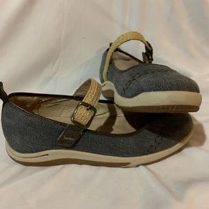 Jambu Mary Jane Size 8